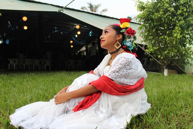 Oaxaca Spanish Imersion program, teacher in traditional clothes
